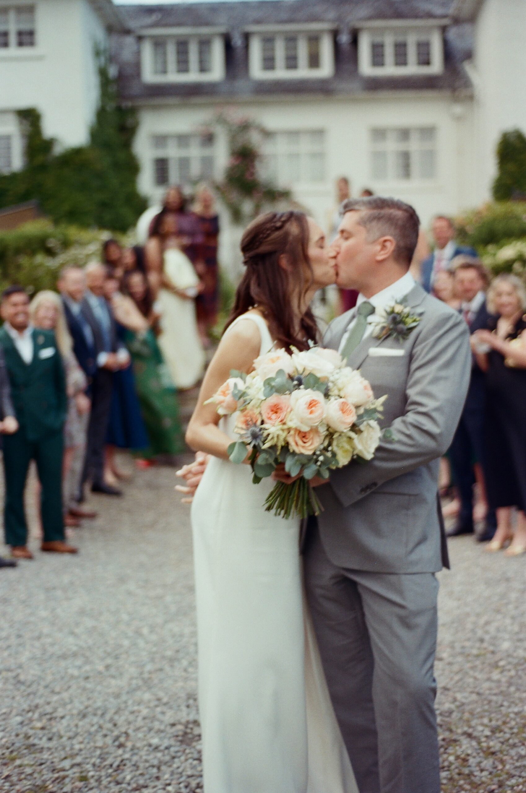 Intimate wedding portraits 