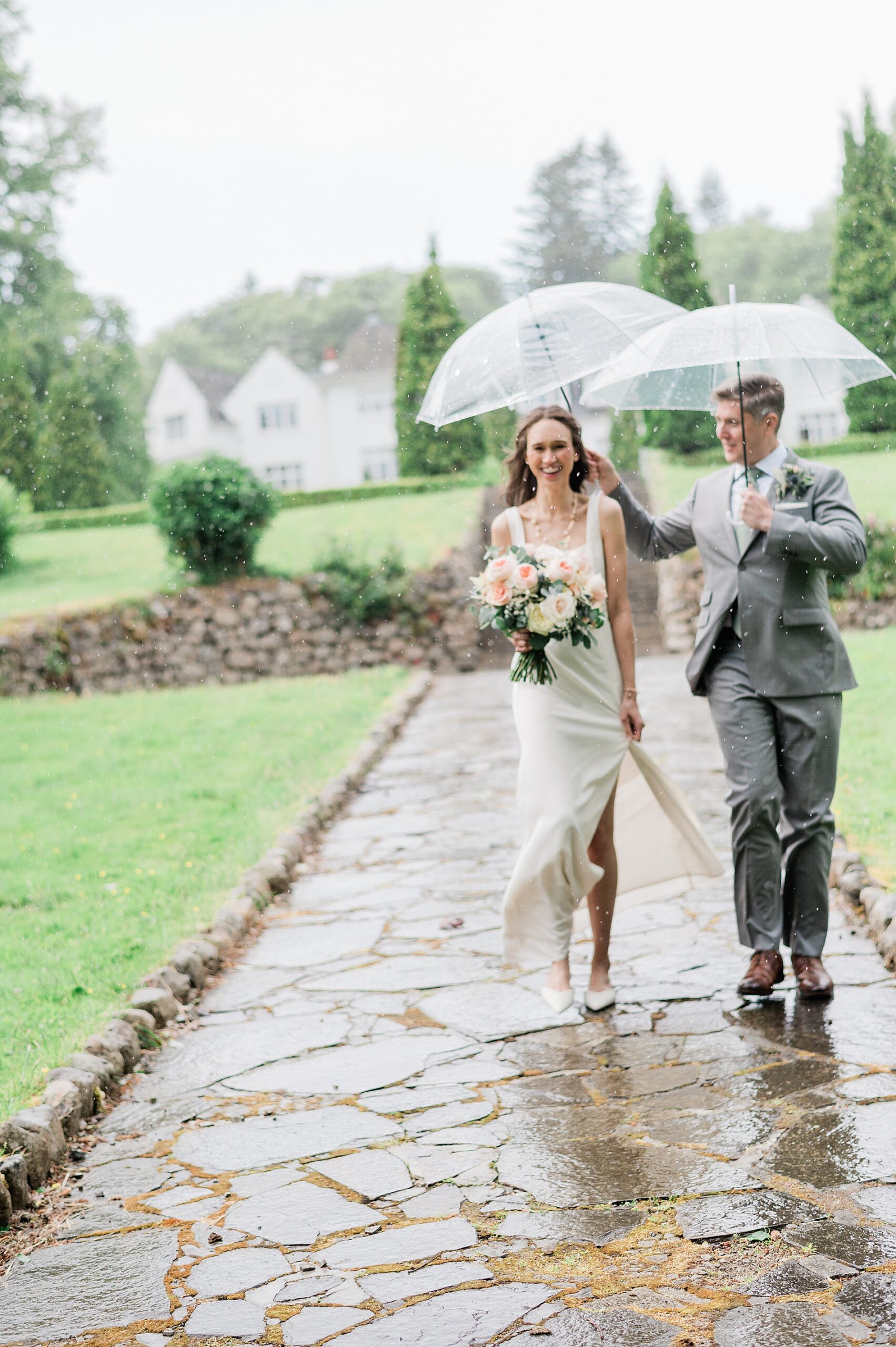 Romantic rainy day wedding portraits 
