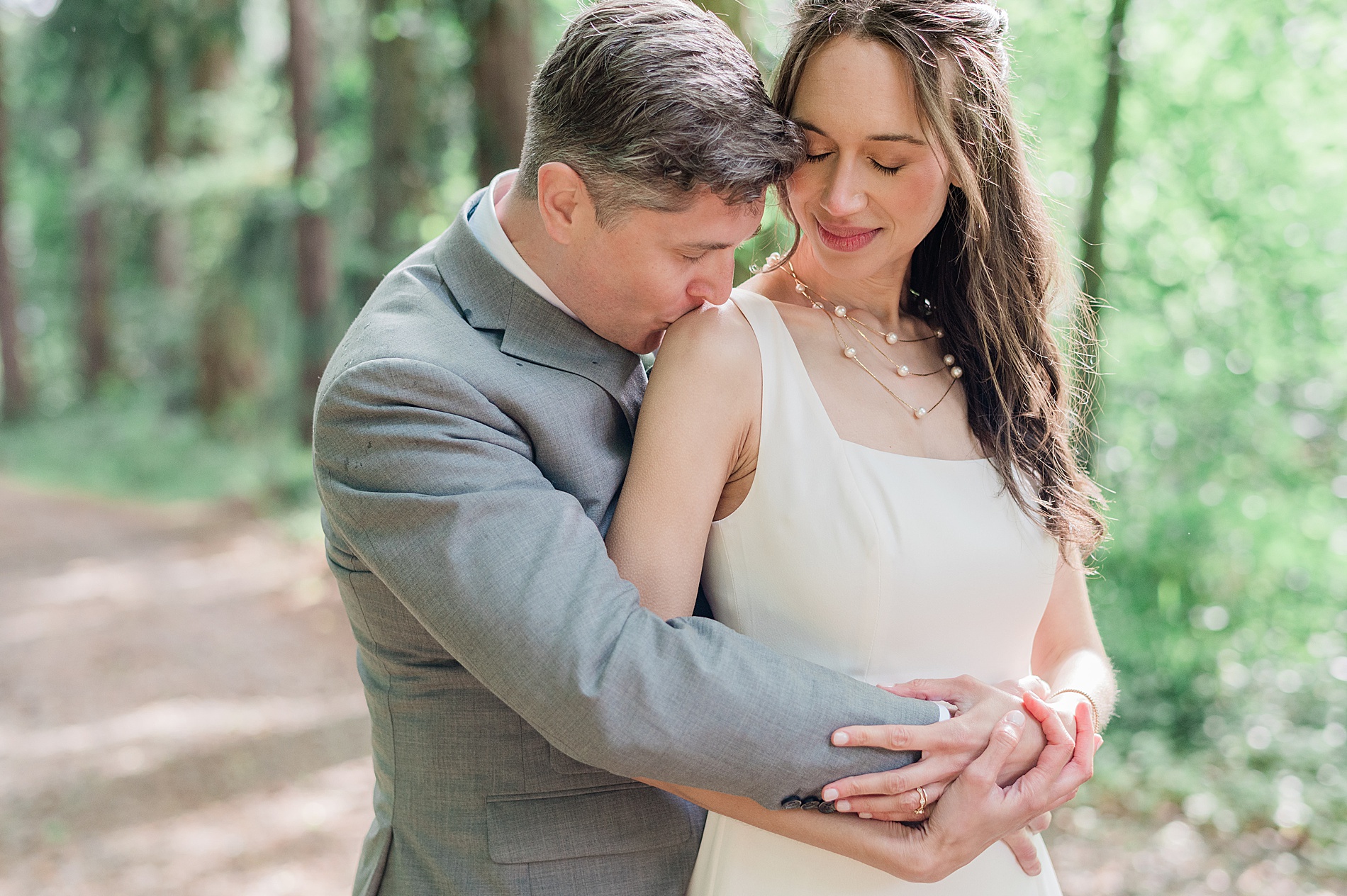 intimate wedding photos 