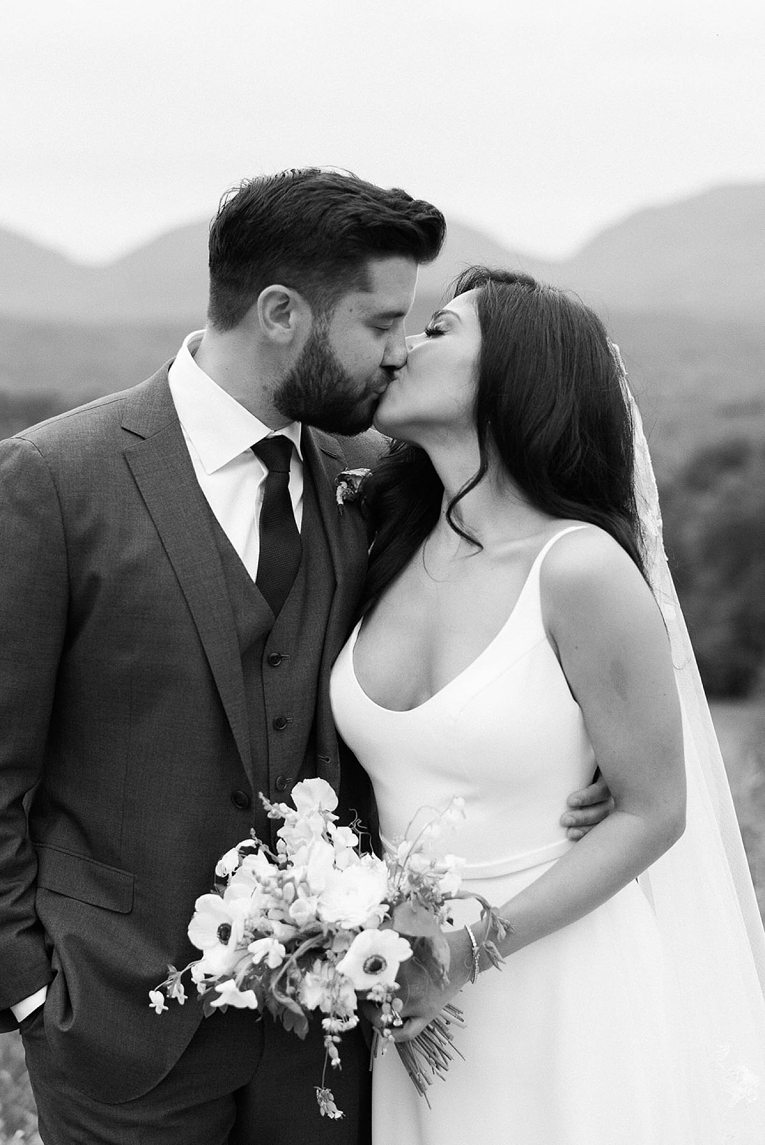 newlyweds kiss