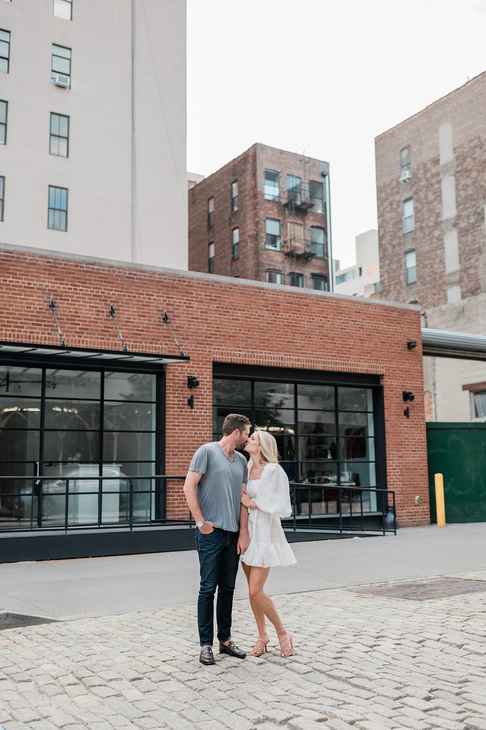romantic NYC engagement session