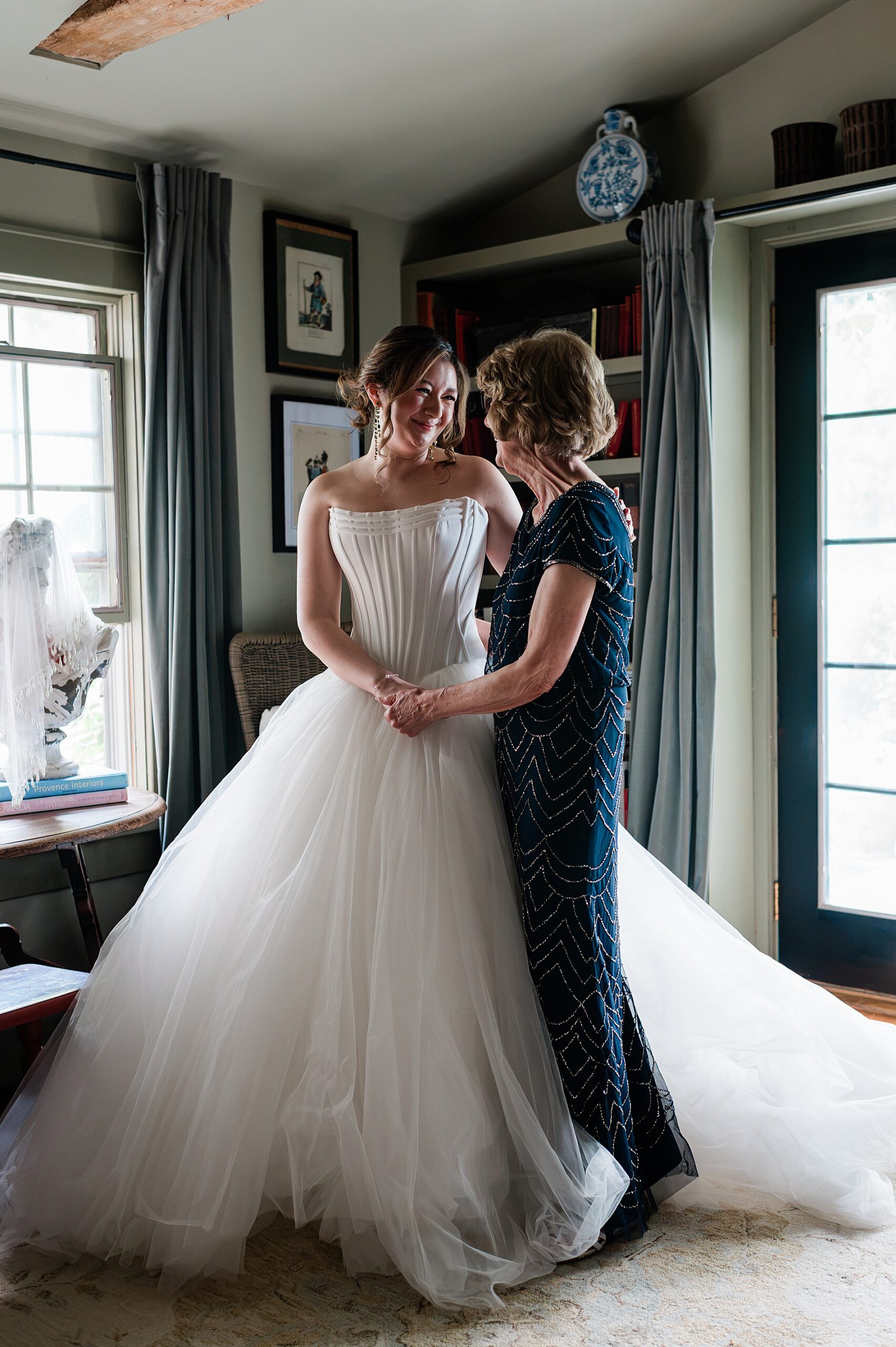 candid portraits of bride and mom on morning of wedding